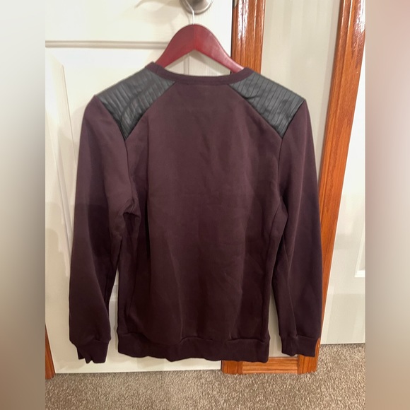 H&M Sweater - Small - Picture 2 of 3